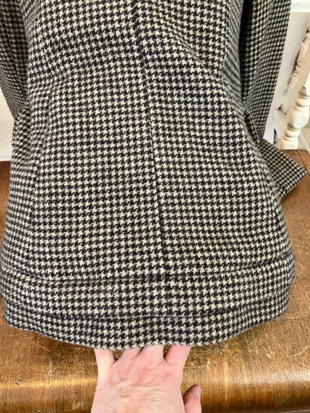 Eddie Bauer Wool Black & Cream Houndstooth Blazer with Pink Lining - Picture 7 of 7